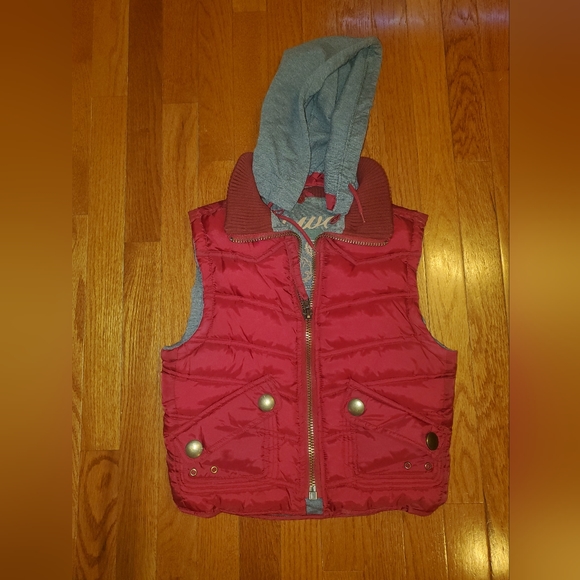Red Marron puffer vest. Urban behavior. Size small - Picture 1 of 8